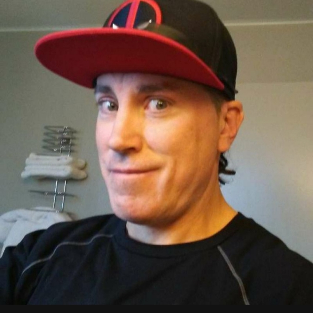 Meet your Posher, Troy